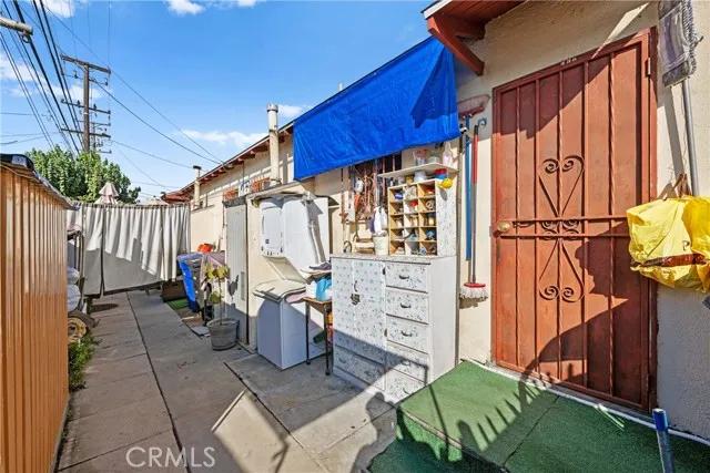 10615 Elizabeth Avenue, South Gate Ca 90280 | Multi Family 25