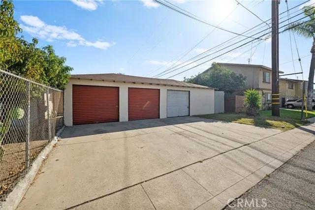 10615 Elizabeth Avenue, South Gate Ca 90280 | Multi Family 69