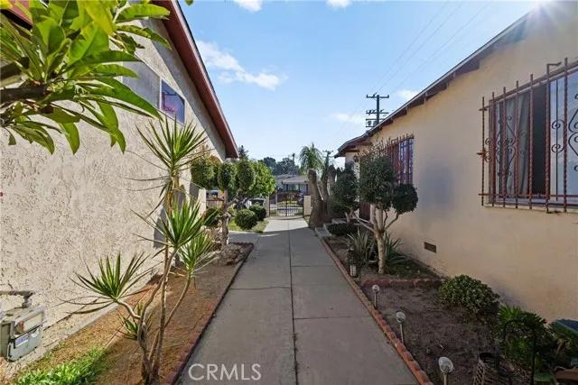 10615 Elizabeth Avenue, South Gate Ca 90280 | Multi Family 34