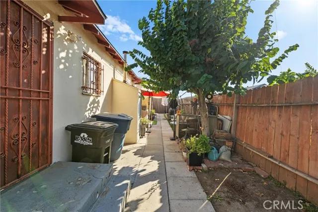 10615 Elizabeth Avenue, South Gate Ca 90280 | Multi Family 30