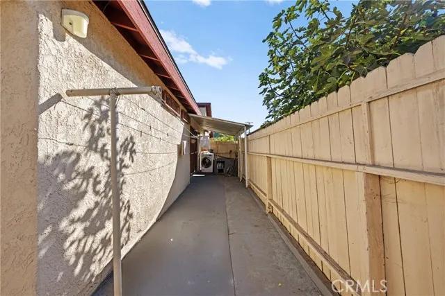 10615 Elizabeth Avenue, South Gate Ca 90280 | Multi Family 68