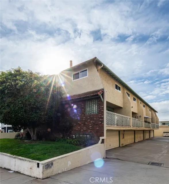 2518 Curtis Avenue # 5, Redondo Beach Ca 90278 | Townhouse 34