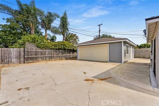 980 19th Street, Costa Mesa Ca 92627 | Detached 33