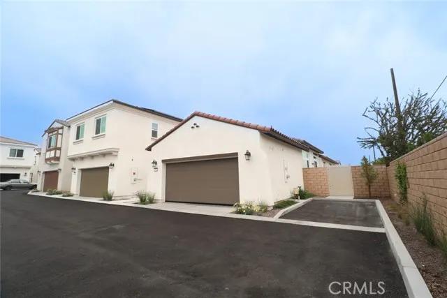 367 Gardena, Rialto Ca 92376 | Detached 2