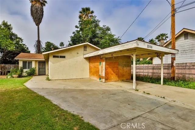 2556 5th Street, Riverside Ca 92507 | Detached 1