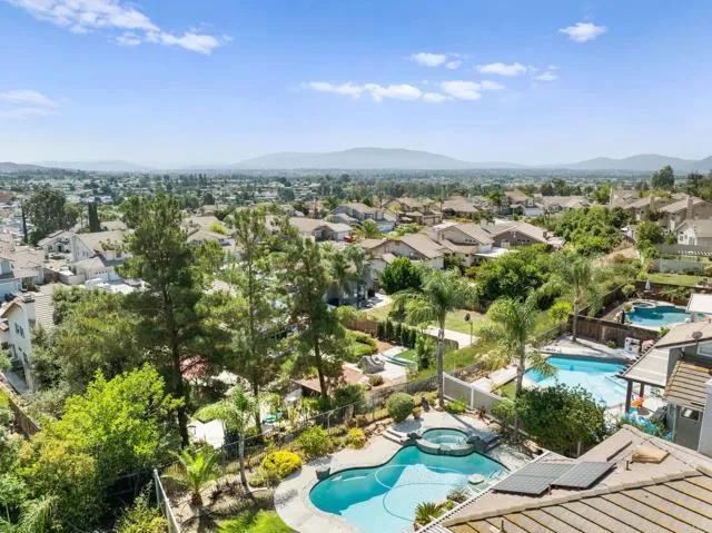 39450 Via Montero, Murrieta Ca 92563 | Detached 50