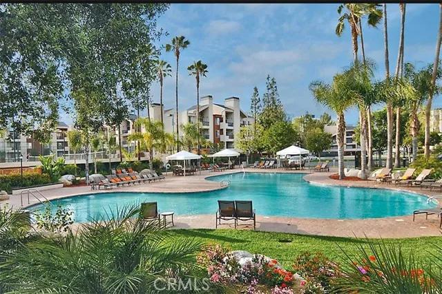 21500 Burbank Boulevard # 112, Woodland Hills Ca 91367 | All Other Attached 26