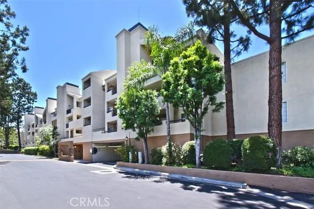 21500 Burbank Boulevard # 112, Woodland Hills Ca 91367 | All Other Attached 1