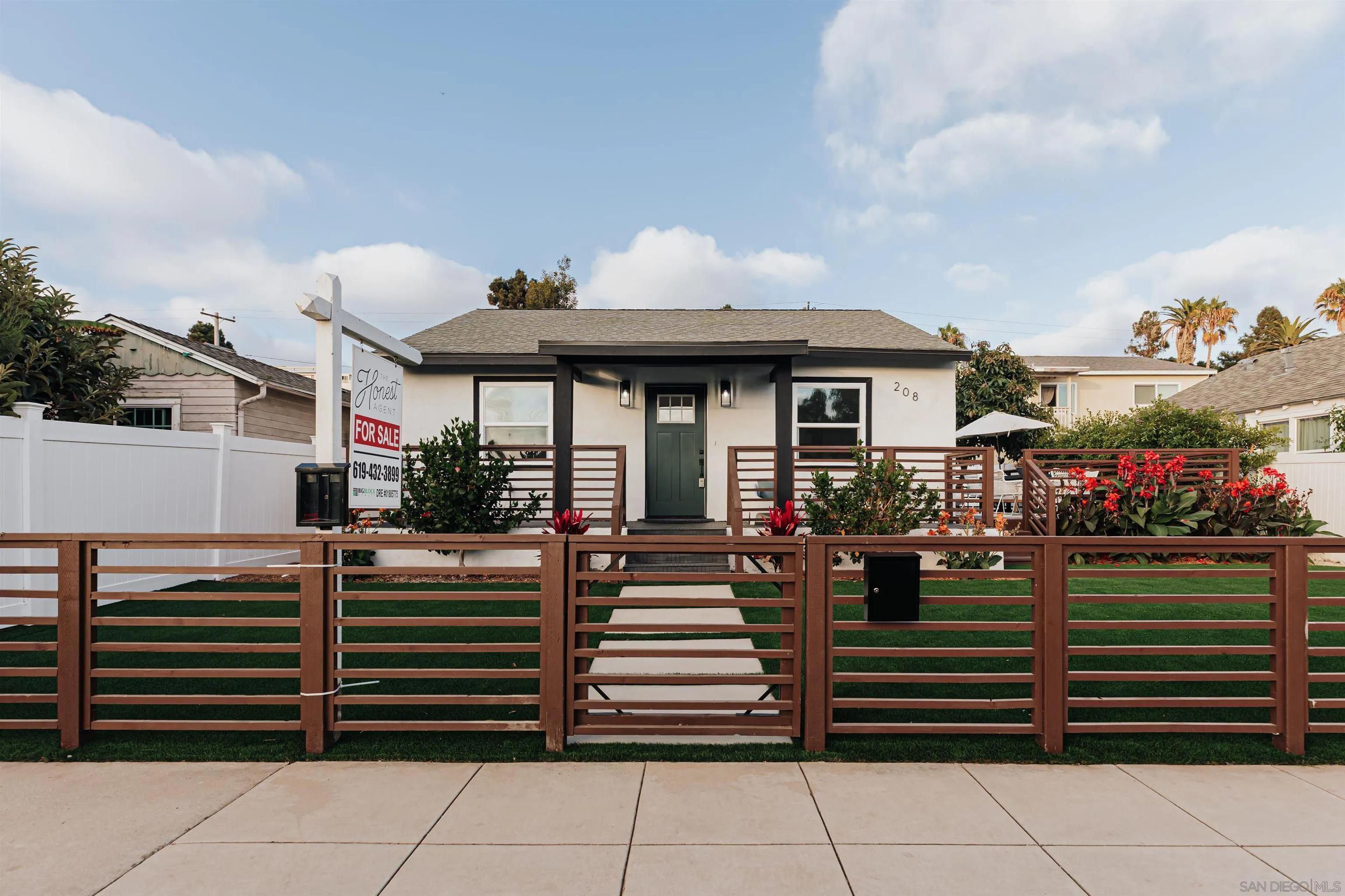 208 S Ditmar St, Oceanside Ca 92054 | Detached 40