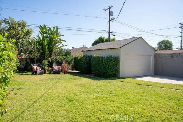 5712 Murietta Avenue, Van Nuys Ca 91401 | Detached 43