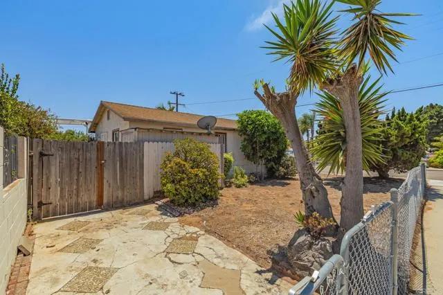 735 Pine Avenue, Carlsbad Ca 92008 | Multi Family 32