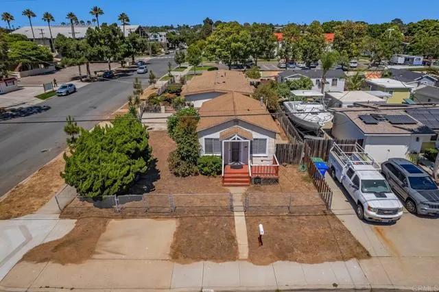 735 Pine Avenue, Carlsbad Ca 92008 | Multi Family 35