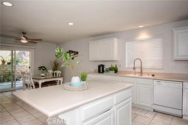 830 Moyano Circle, Corona Ca 92882 | Detached 29