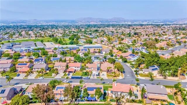 830 Moyano Circle, Corona Ca 92882 | Detached 65