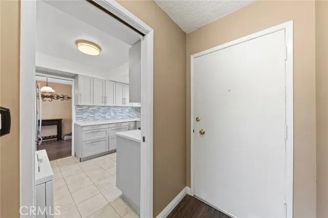 1828 E. 19th St. # 4, Santa Ana Ca 92705 | All Other Attached 37