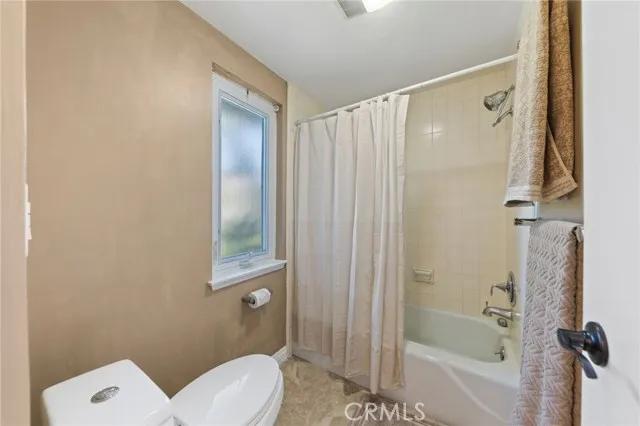 1828 E. 19th St. # 4, Santa Ana Ca 92705 | All Other Attached 16