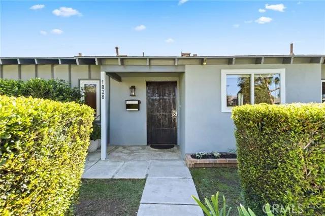 1828 E. 19th St. # 4, Santa Ana Ca 92705 | All Other Attached 34