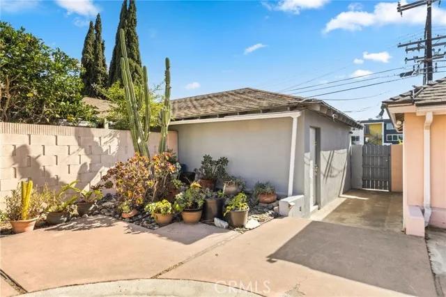 1828 E. 19th St. # 4, Santa Ana Ca 92705 | All Other Attached 28