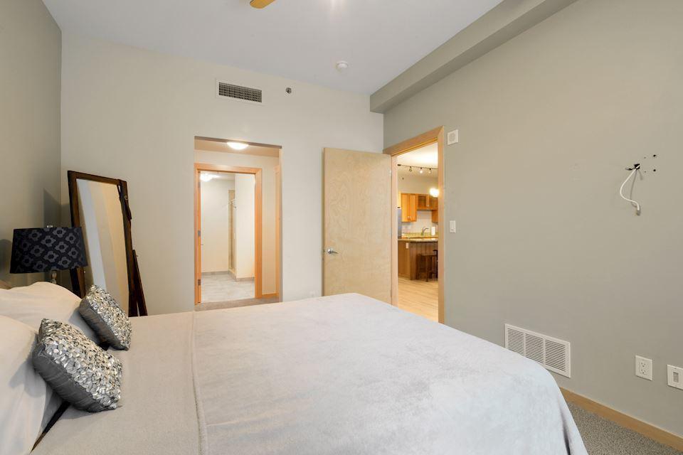  , Minneapolis, Hennepin County, Minnesota 55415, USA  | Condo 29