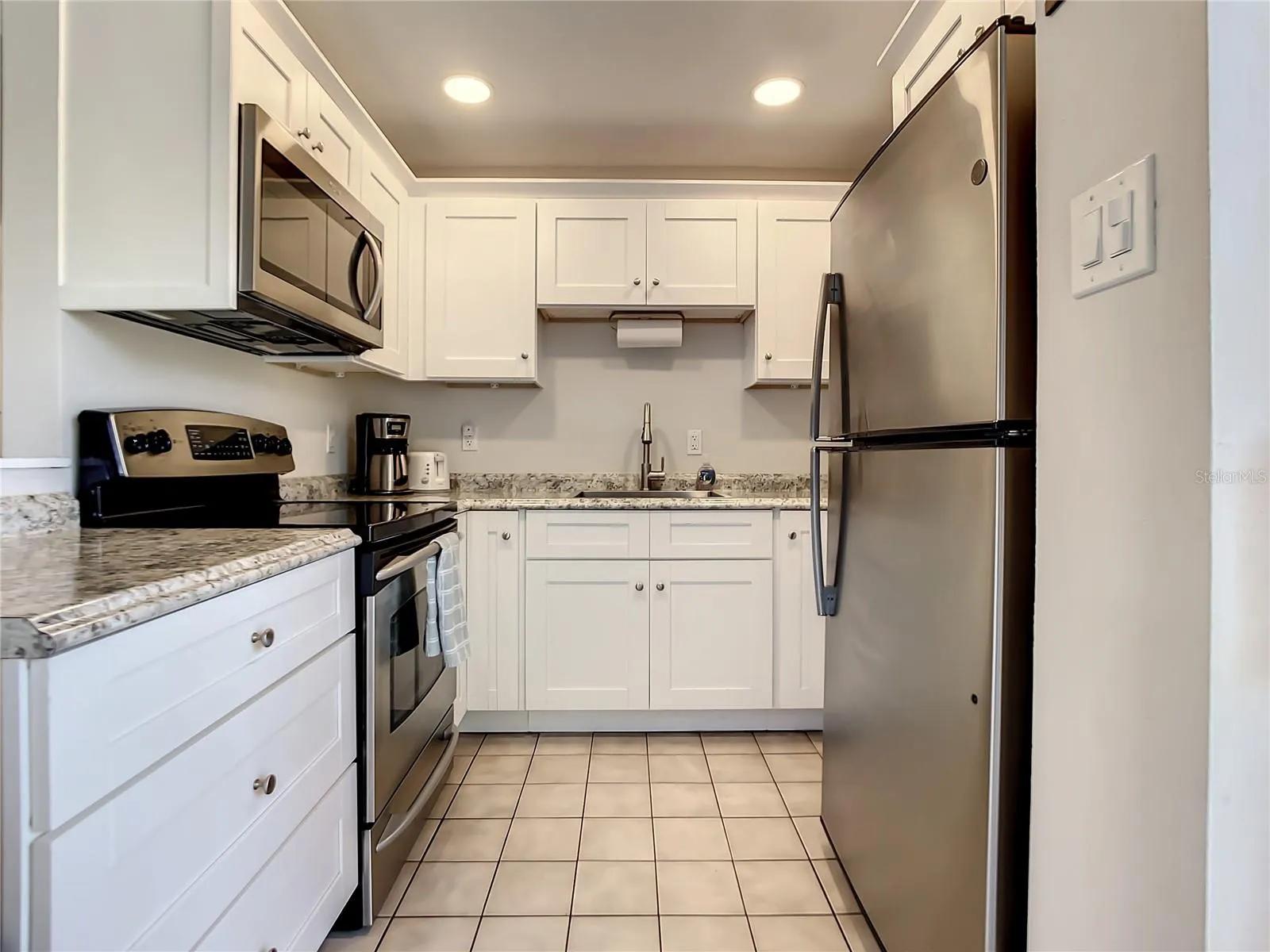 312 DUE EAST ST | Kitchen