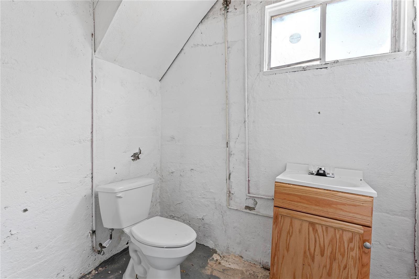  , St Louis, Missouri 63136, USA | Basement Half Bath